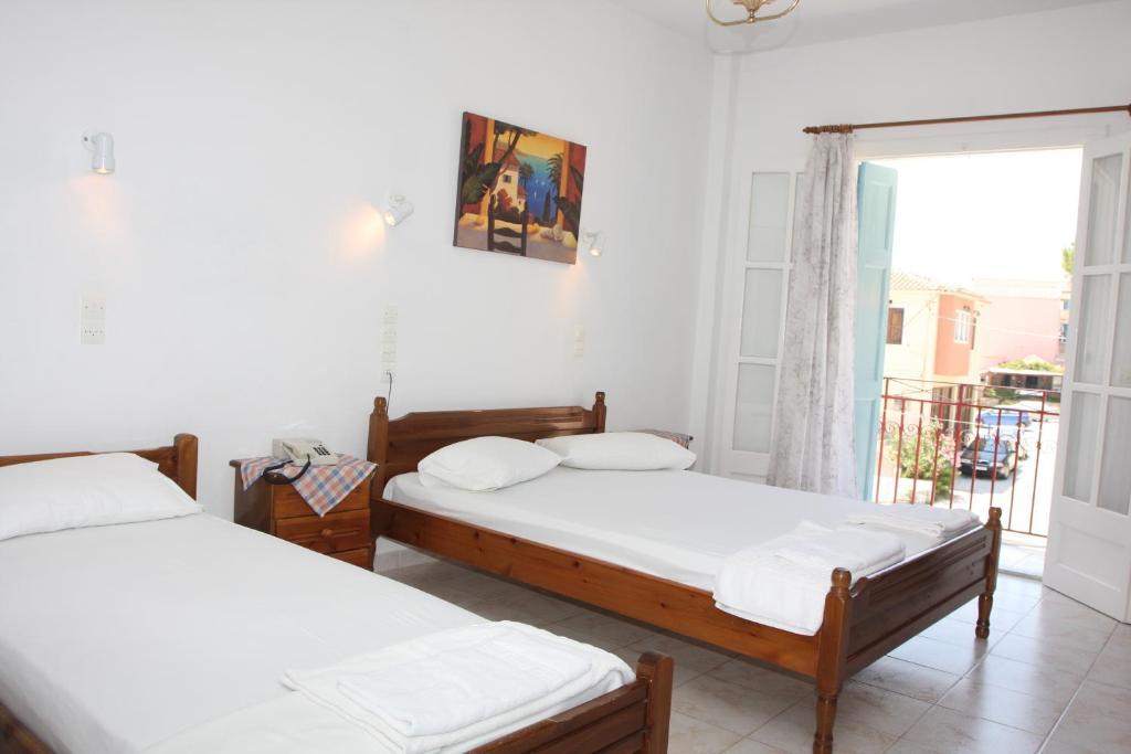 Akrogiali Hotel Plomári Kültér fotó