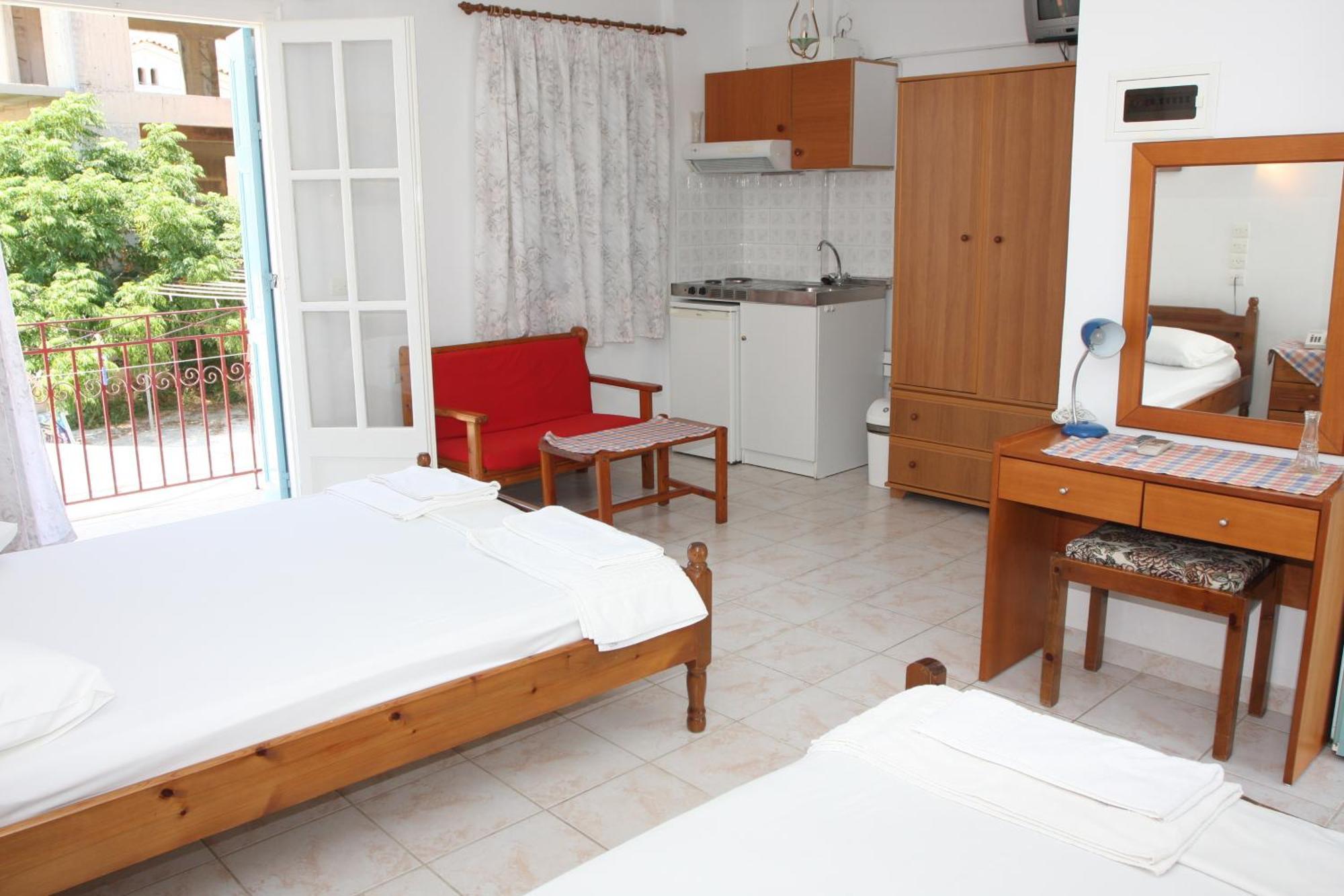 Akrogiali Hotel Plomári Kültér fotó